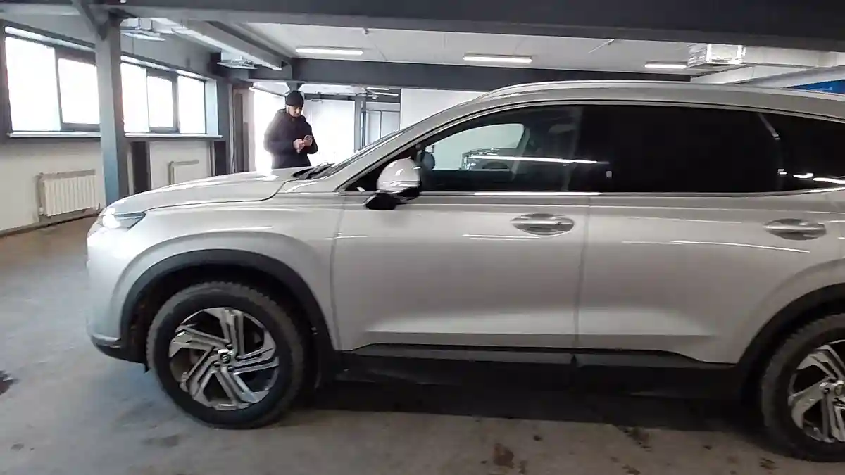 Hyundai Santa Fe 2023 года за 16 000 000 тг. в Астана