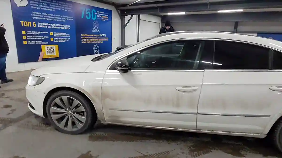 Volkswagen Passat CC 2012 года за 4 600 000 тг. в Астана