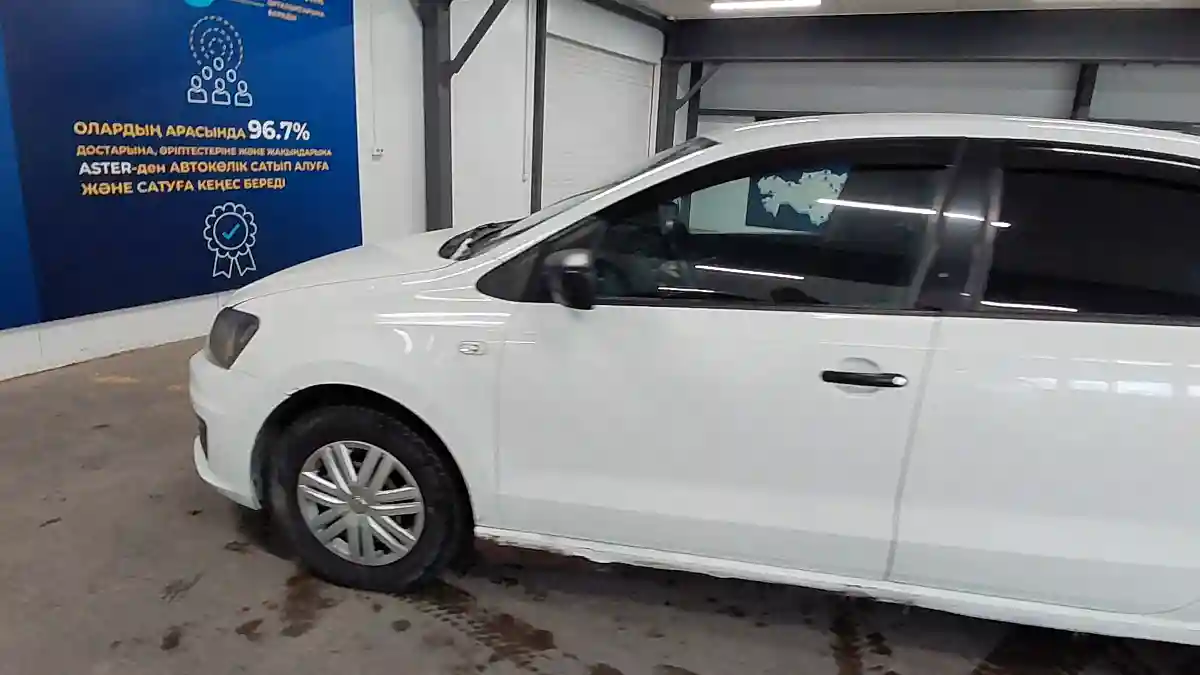 Volkswagen Polo 2018 года за 4 300 000 тг. в Астана