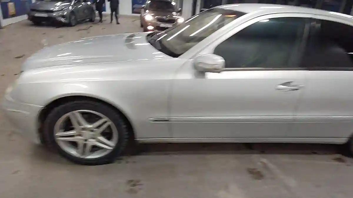 Mercedes-Benz E-Класс 2004 года за 5 500 000 тг. в Астана