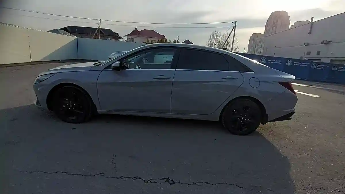 Hyundai Elantra 2020 года за 9 000 000 тг. в Шымкент