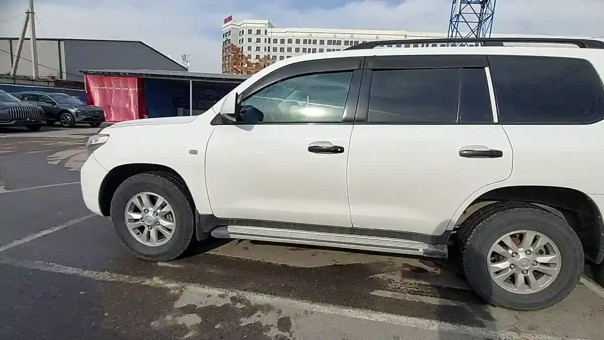 Toyota Land Cruiser 2011 года за 13 000 000 тг. в Шымкент