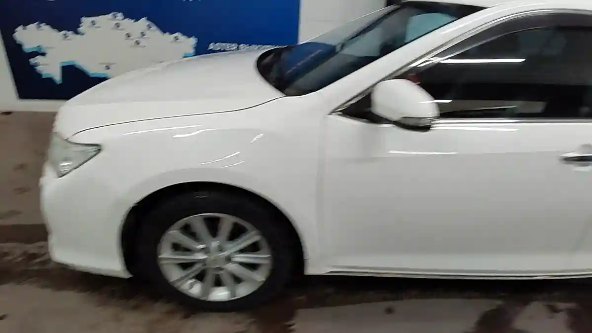 Toyota Camry 2013 года за 8 000 000 тг. в Астана