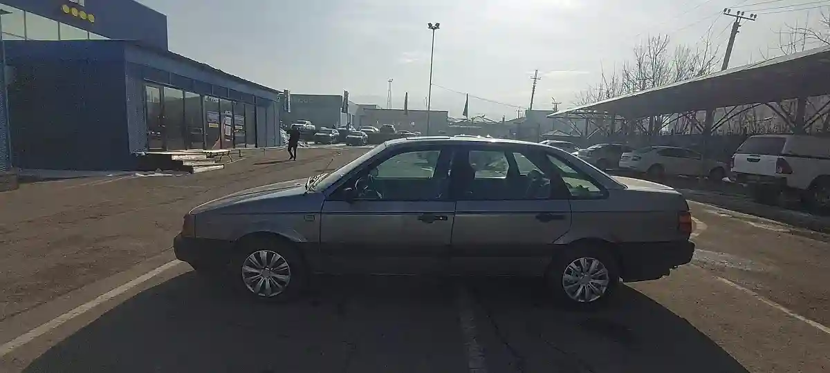 Volkswagen Passat 1990 года за 1 000 000 тг. в Алматы