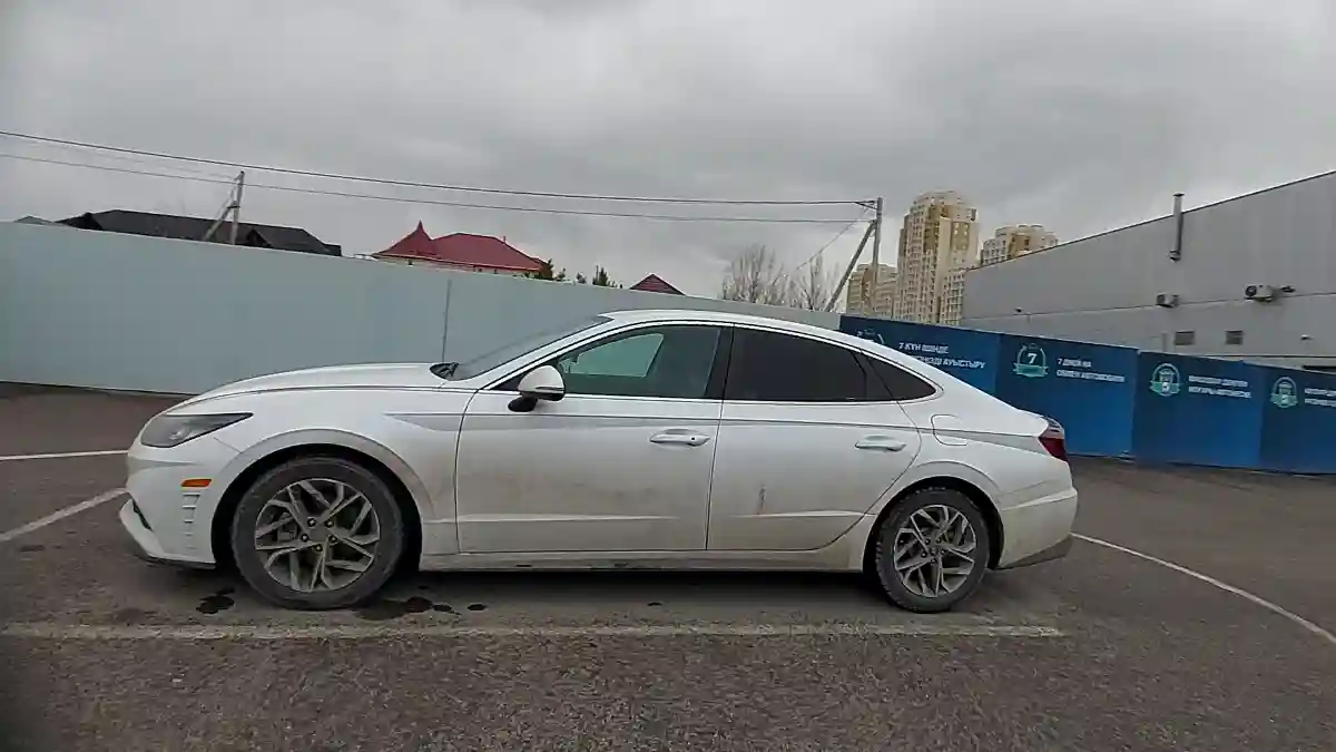 Hyundai Sonata 2019 года за 12 500 000 тг. в Шымкент