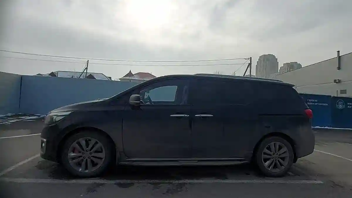 Kia Carnival 2015 года за 11 000 000 тг. в Шымкент