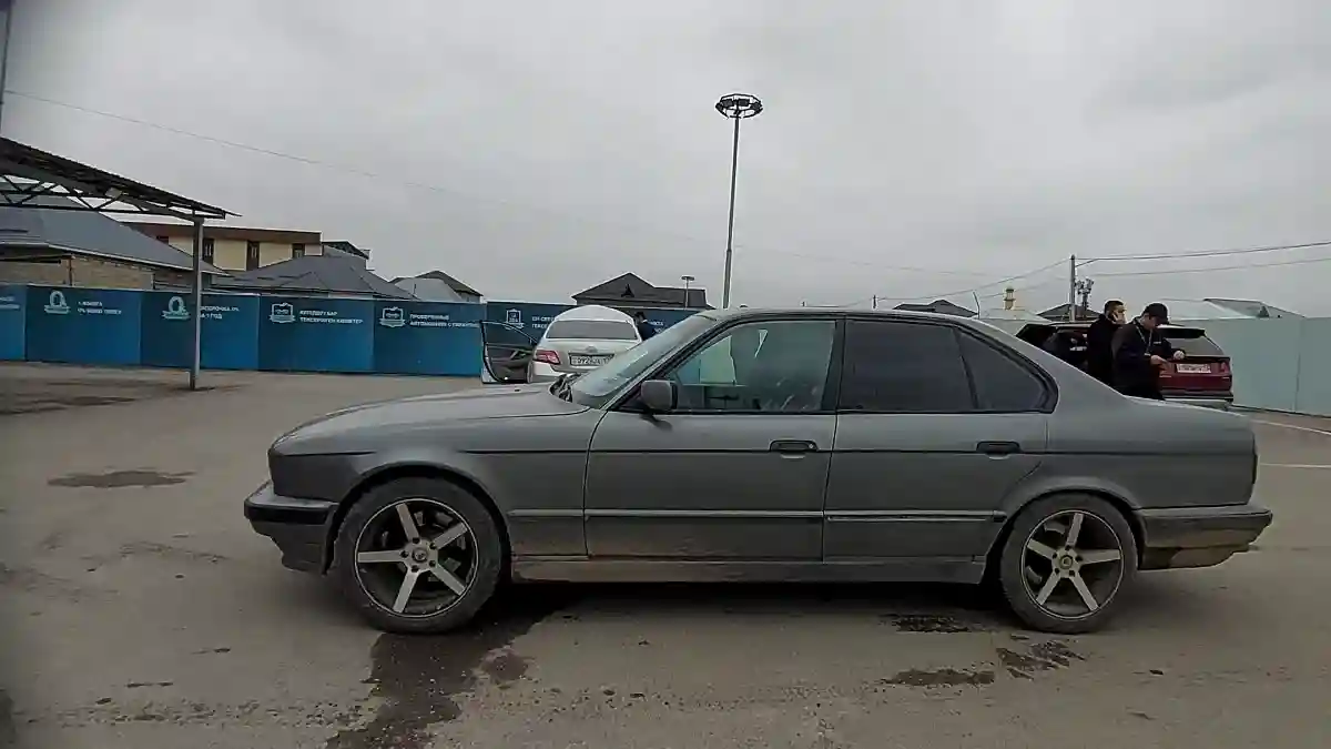 BMW 5 серии 1997 года за 2 700 000 тг. в Шымкент