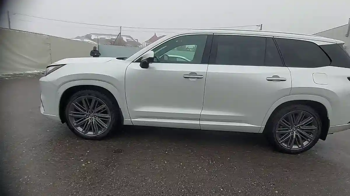 Lexus TX 2023 года за 45 000 000 тг. в Шымкент