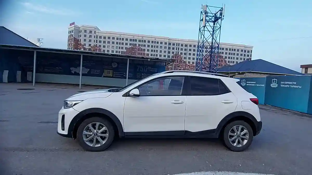 Kia Stonic 2018 года за 6 800 000 тг. в Шымкент