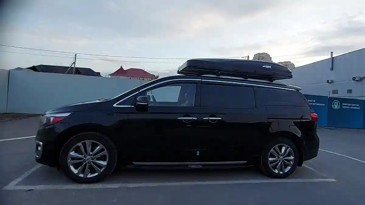 Kia Carnival 2017 года за 12 500 000 тг. в Шымкент
