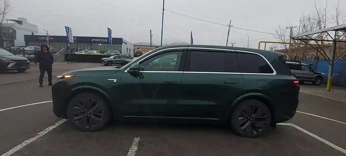 LiXiang L9 2025 года за 32 000 000 тг. в Алматы