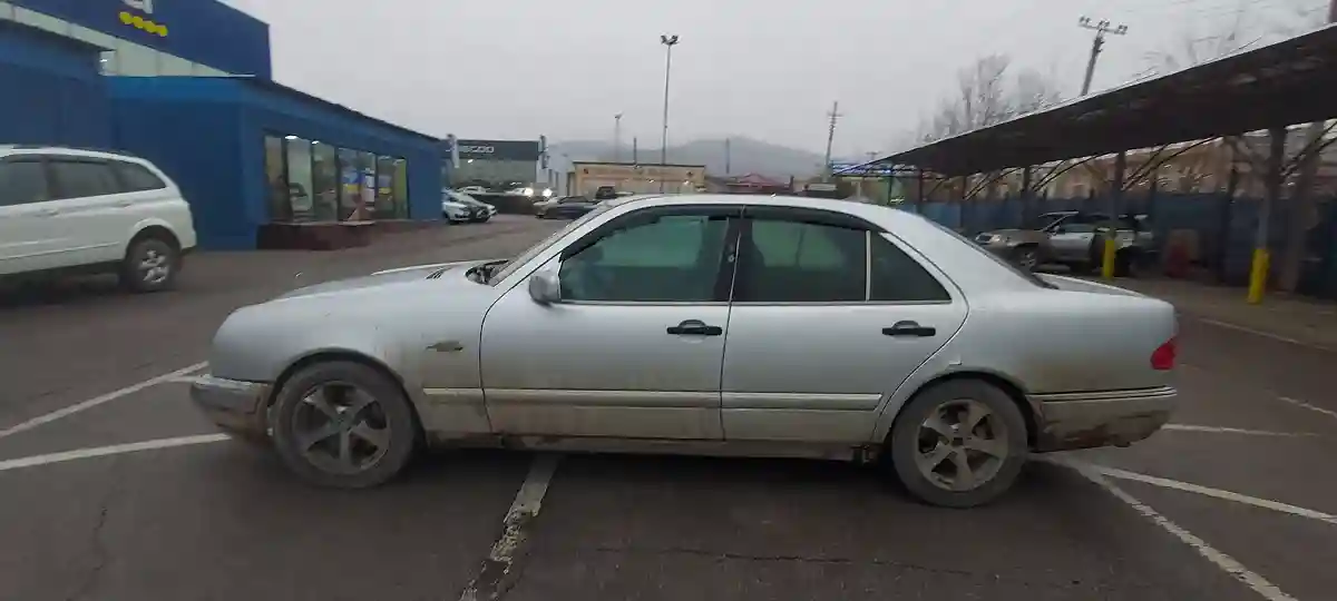 Mercedes-Benz E-Класс 1996 года за 2 000 000 тг. в Алматы