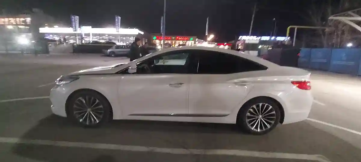 Hyundai Grandeur 2013 года за 9 800 000 тг. в Алматы