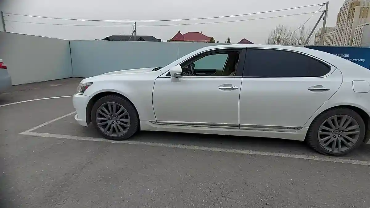 Lexus LS 2014 года за 21 000 000 тг. в Шымкент