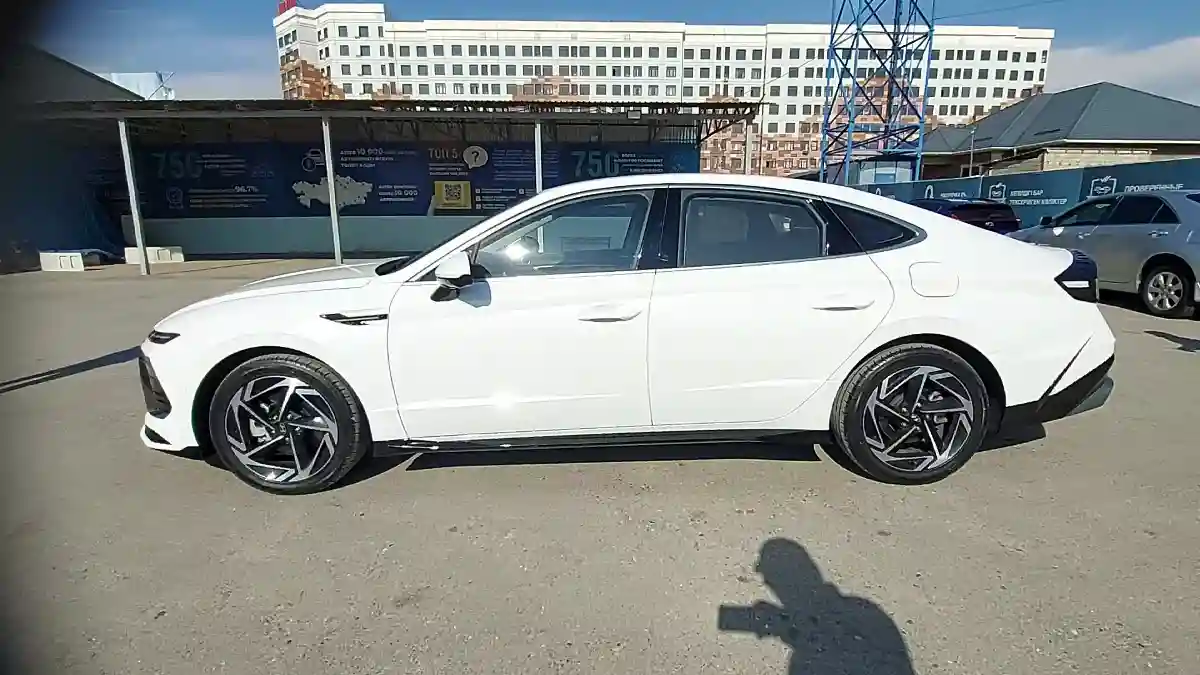 Hyundai Sonata 2023 года за 13 500 000 тг. в Шымкент