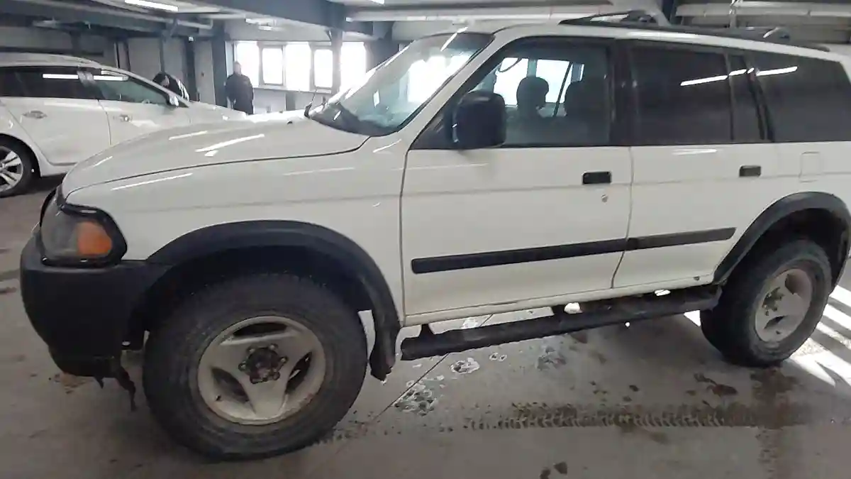 Mitsubishi Montero Sport 2000 года за 4 500 000 тг. в Астана