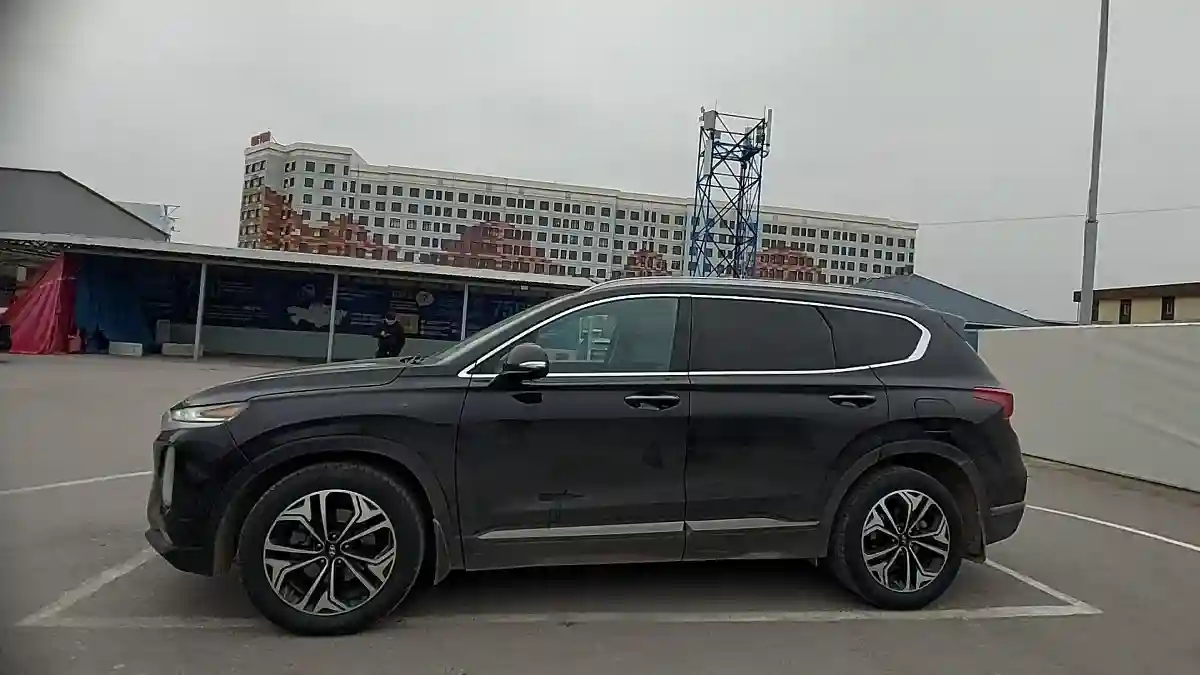 Hyundai Santa Fe 2020 года за 12 700 000 тг. в Шымкент