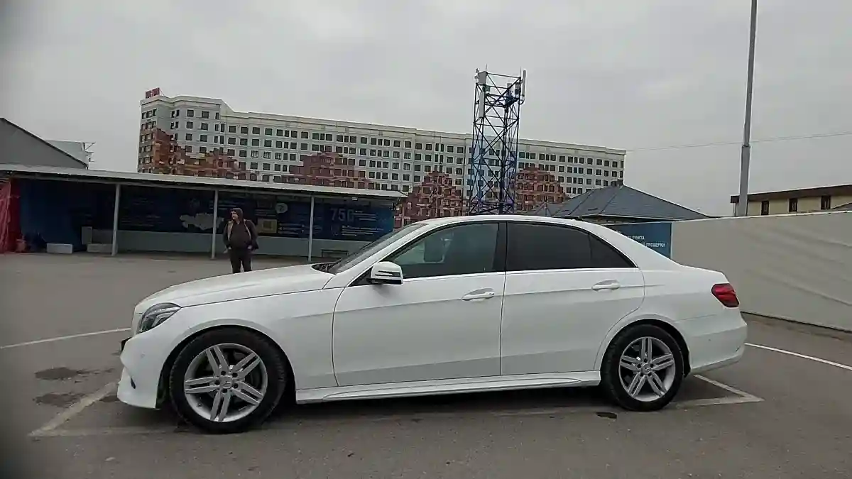 Mercedes-Benz E-Класс 2014 года за 13 500 000 тг. в Шымкент