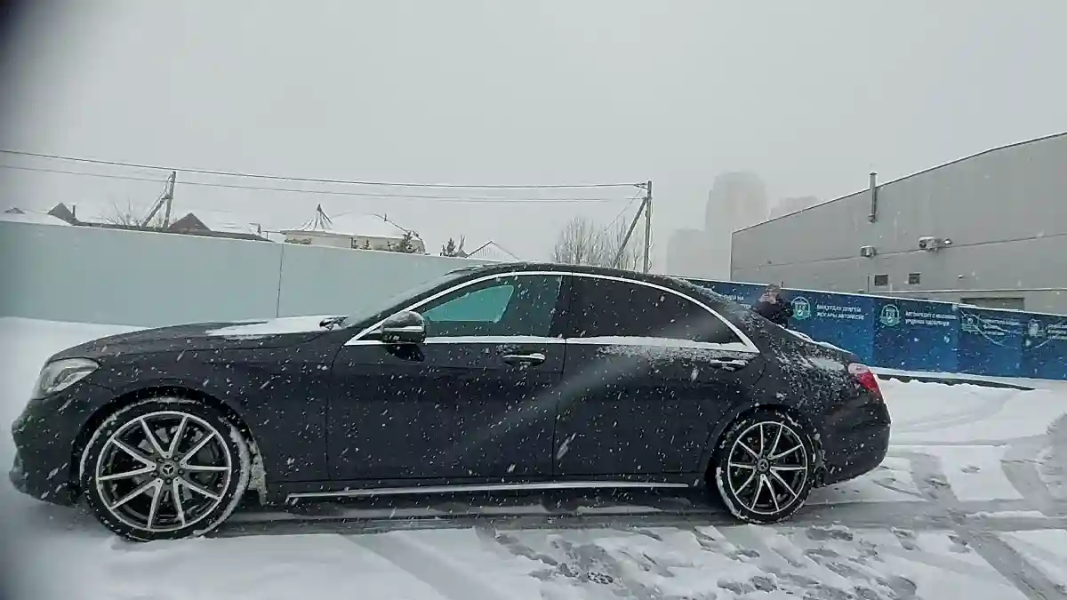 Mercedes-Benz S-Класс 2017 года за 33 000 000 тг. в Шымкент