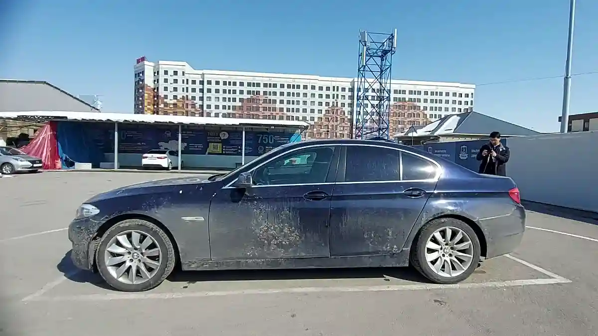 BMW 5 серии 2012 года за 8 200 000 тг. в Шымкент