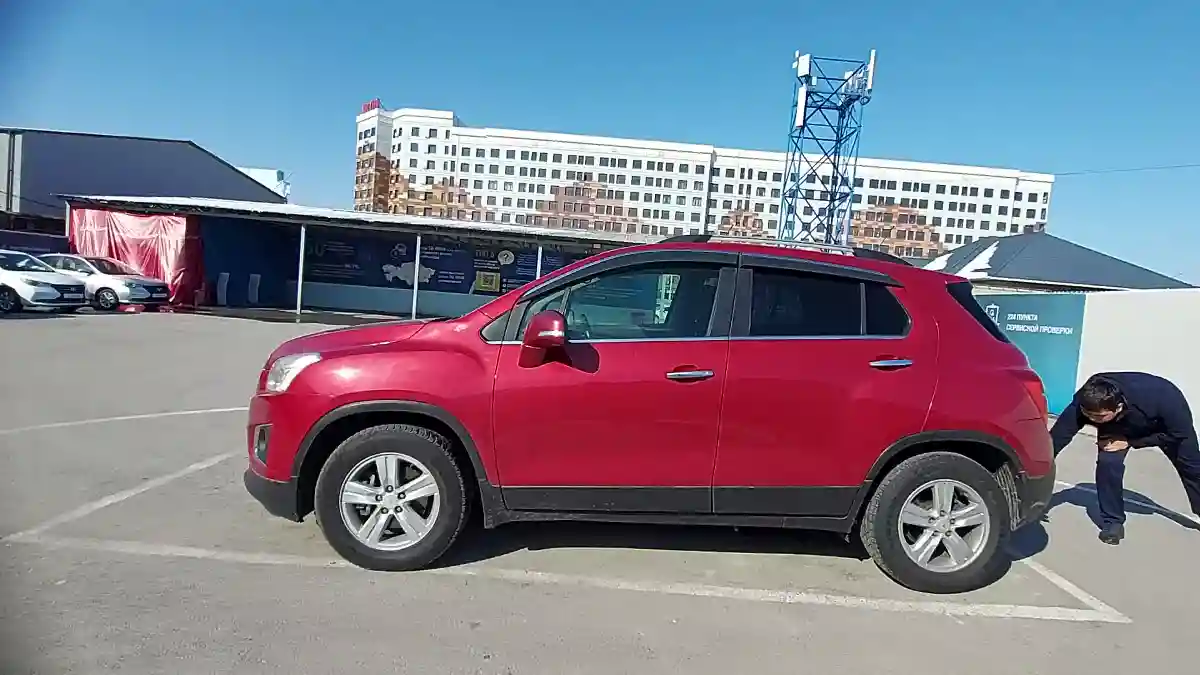 Chevrolet Tracker 2013 года за 5 000 000 тг. в Шымкент