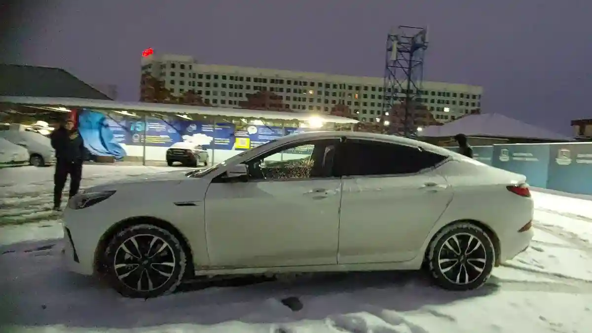 JAC J7 2023 года за 7 000 000 тг. в Шымкент