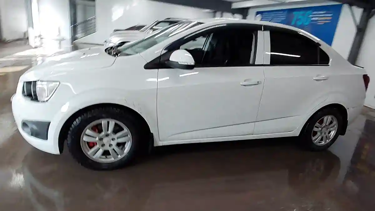 Chevrolet Aveo 2015 года за 4 000 000 тг. в Астана