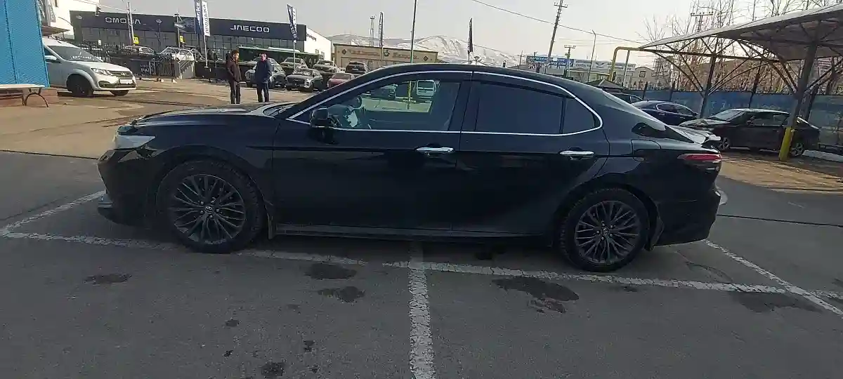 Toyota Camry 2019 года за 13 800 000 тг. в Алматы