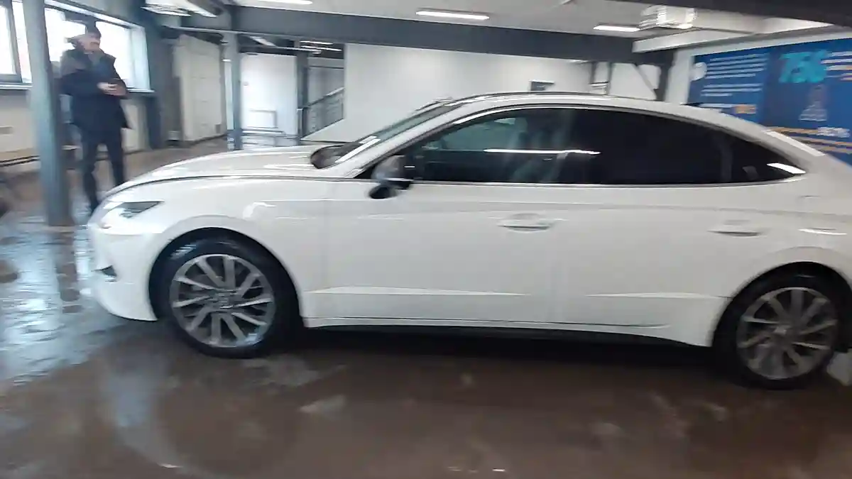 Hyundai Sonata 2020 года за 10 500 000 тг. в Астана