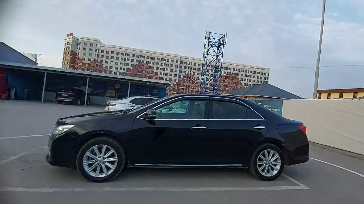 Toyota Camry 2013 года за 9 000 000 тг. в Шымкент