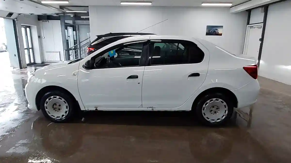 Renault Logan 2018 года за 3 050 000 тг. в Астана