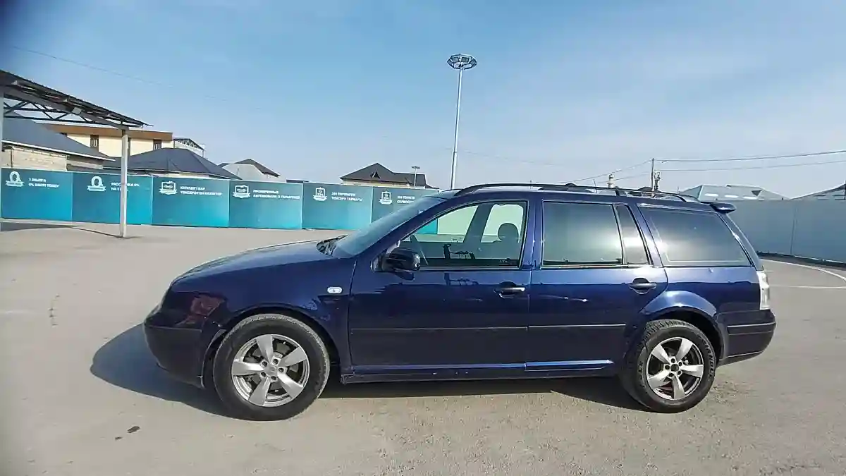 Volkswagen Golf 2002 года за 3 500 000 тг. в Шымкент