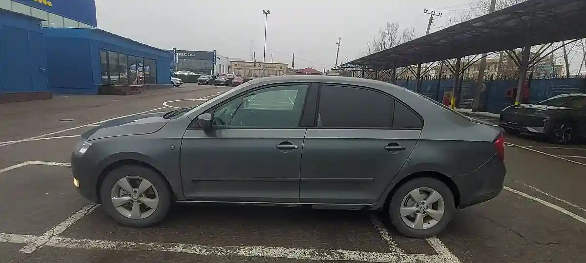Skoda Rapid 2014 года за 4 000 000 тг. в Алматы
