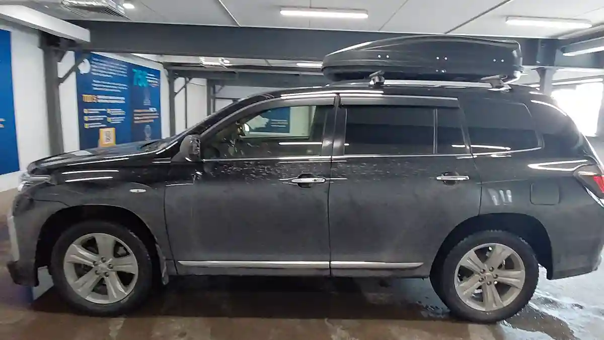Toyota Highlander 2012 года за 15 000 000 тг. в Астана