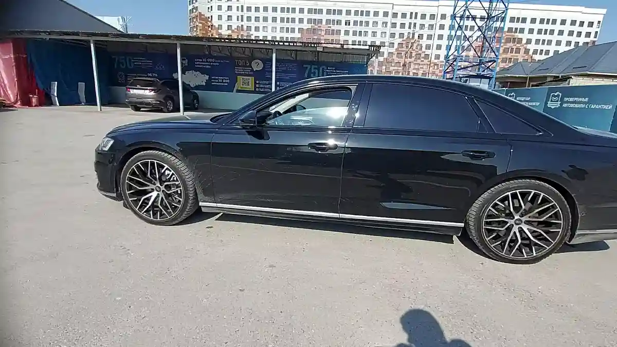 Audi A8 2018 года за 28 000 000 тг. в Шымкент