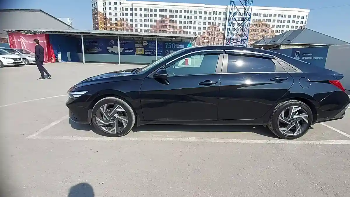 Hyundai Elantra 2024 года за 10 500 000 тг. в Шымкент