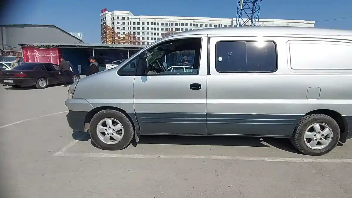 Hyundai Starex 2006 года за 3 200 000 тг. в Шымкент