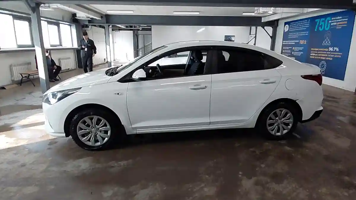 Hyundai Accent 2020 года за 6 500 000 тг. в Астана
