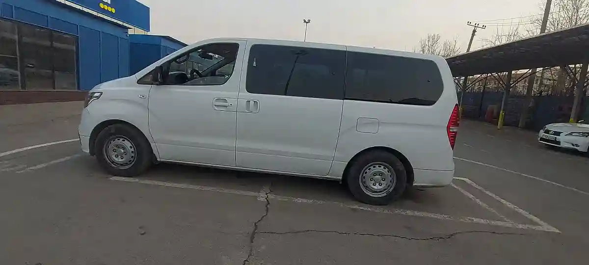 Hyundai H-1 2019 года за 14 500 000 тг. в Алматы