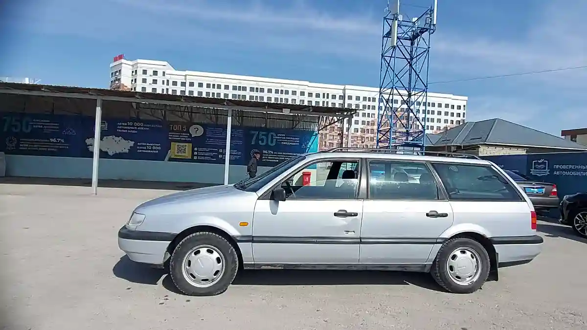 Volkswagen Passat 1995 года за 1 800 000 тг. в Шымкент