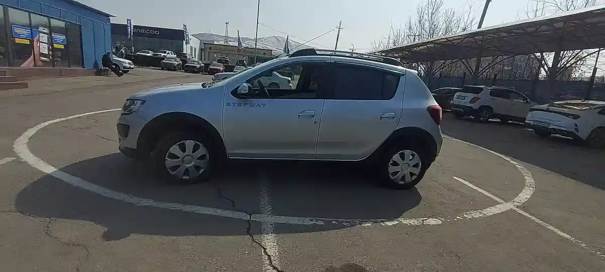 Renault Sandero 2015 года за 4 500 000 тг. в Алматы