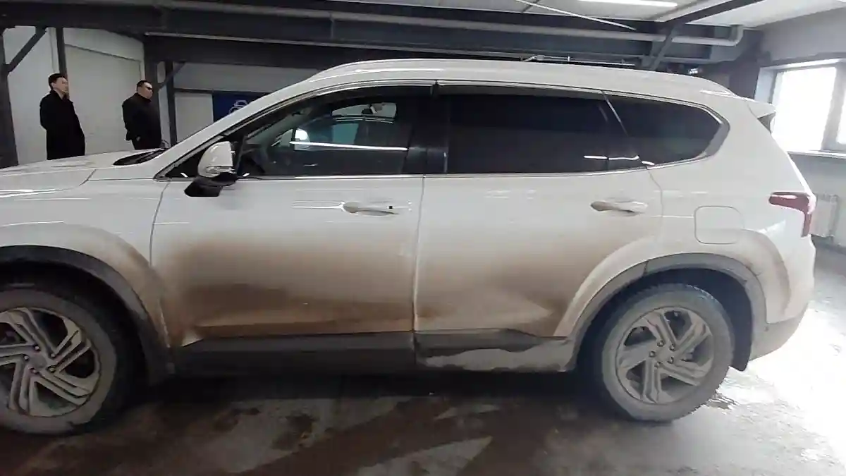 Hyundai Santa Fe 2022 года за 15 500 000 тг. в Астана