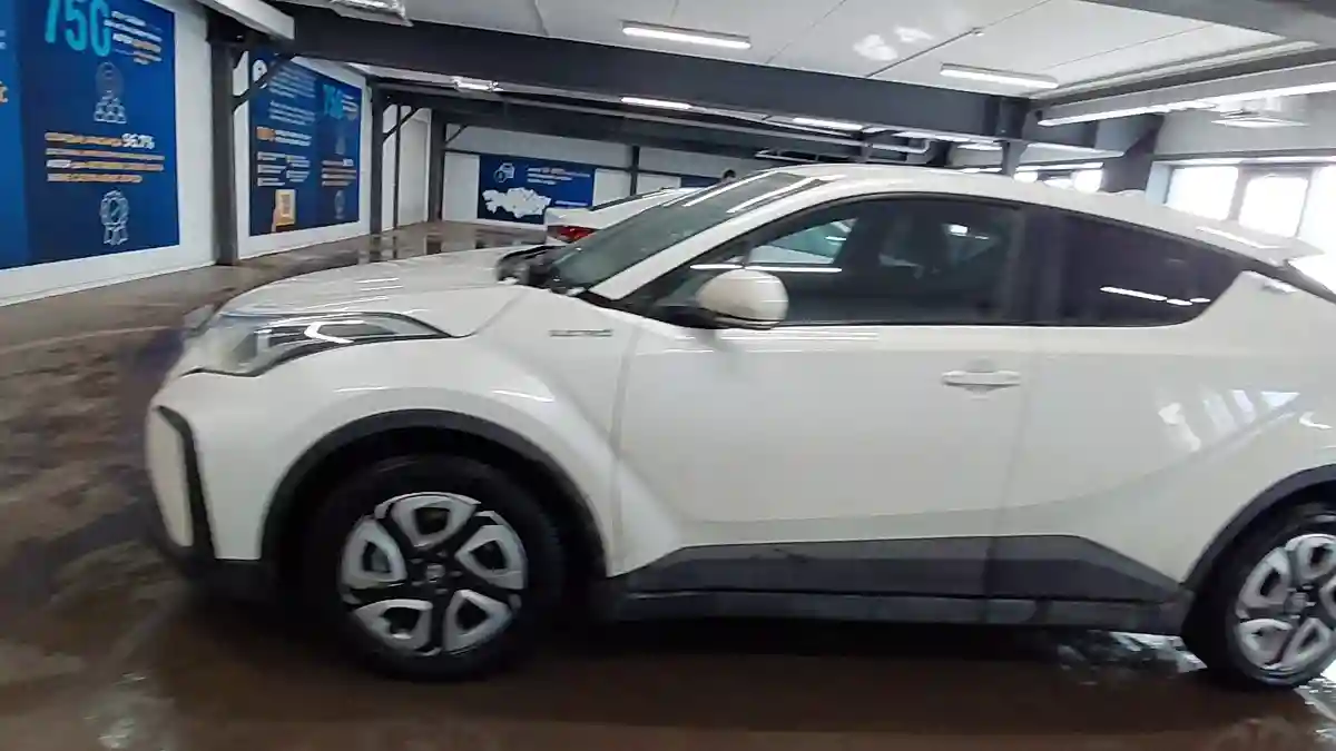 Toyota C-HR 2021 года за 8 500 000 тг. в Астана