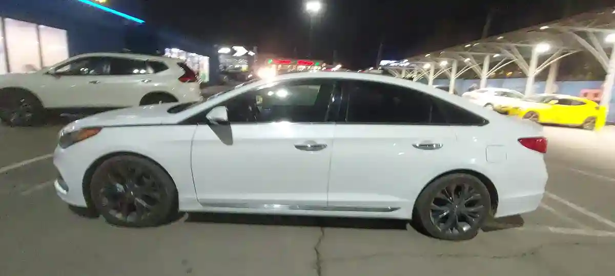 Hyundai Sonata 2015 года за 8 300 000 тг. в Алматы