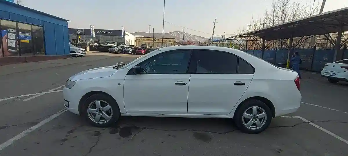 Skoda Rapid 2014 года за 4 000 000 тг. в Алматы