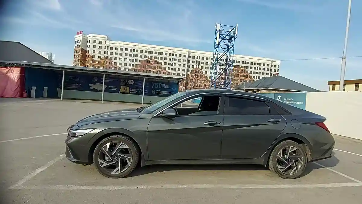 Hyundai Elantra 2024 года за 11 500 000 тг. в Шымкент