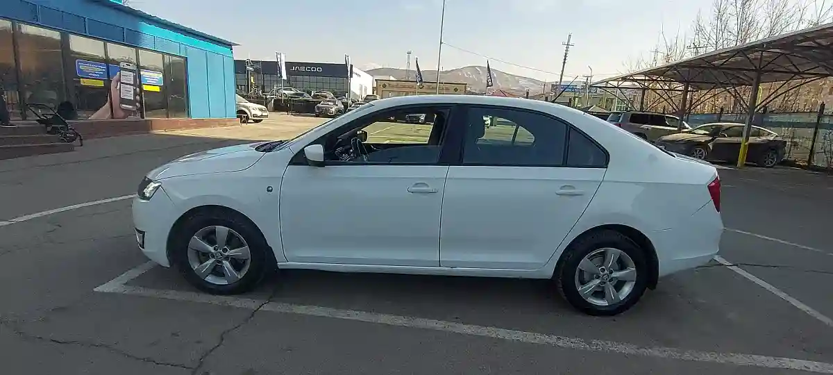 Skoda Rapid 2014 года за 4 500 000 тг. в Алматы
