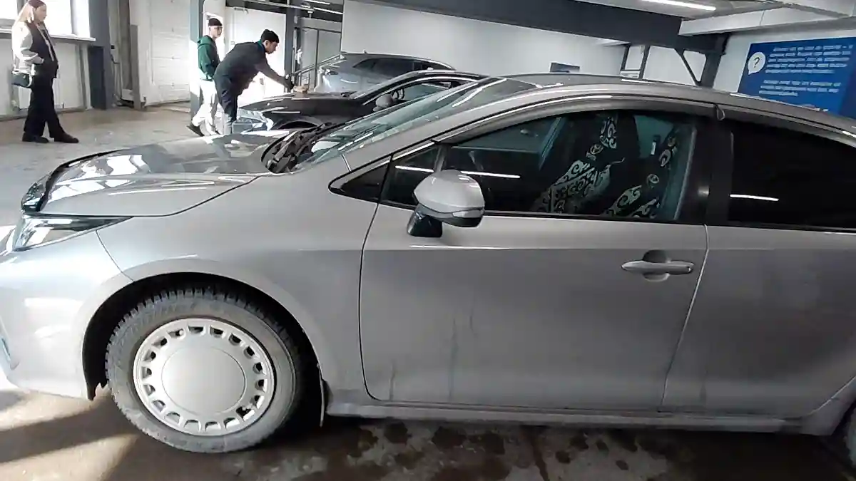 Toyota Corolla 2021 года за 10 000 000 тг. в Астана