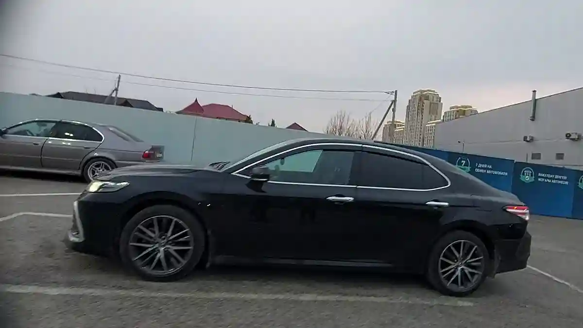 Toyota Camry 2023 года за 14 000 000 тг. в Шымкент