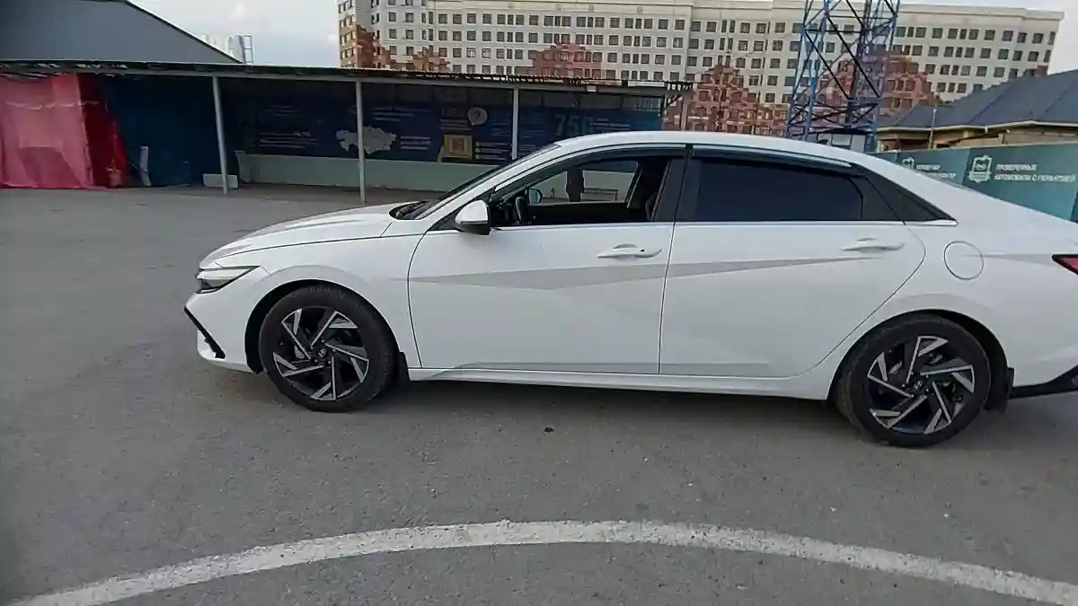 Hyundai Elantra 2024 года за 8 000 000 тг. в Шымкент